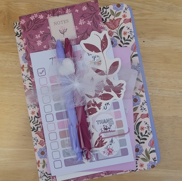 journals, notebooks, writing tools & cards - Picture 7 of 15